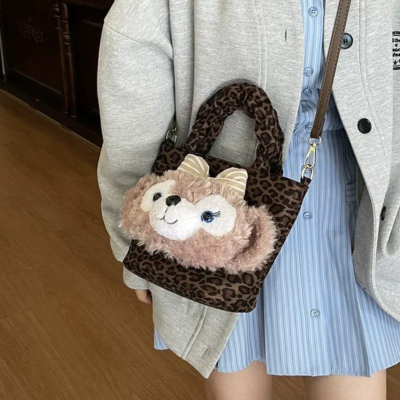 Cute and fashionable cartoon women's bag new style stylish going out shoulder bag plush crossbody handbag