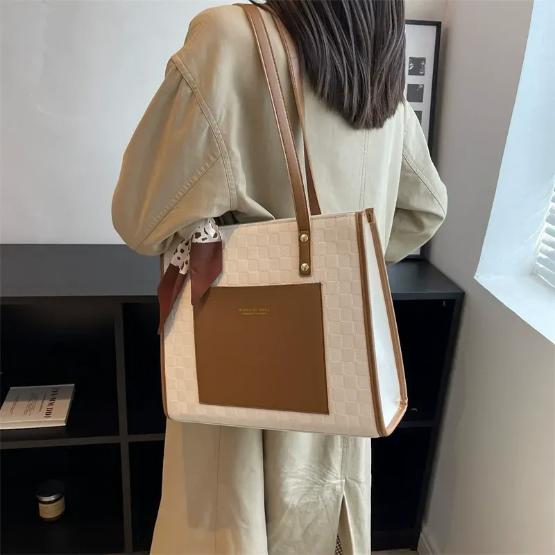 Large women's bags 2025 new popular online tote bags for women