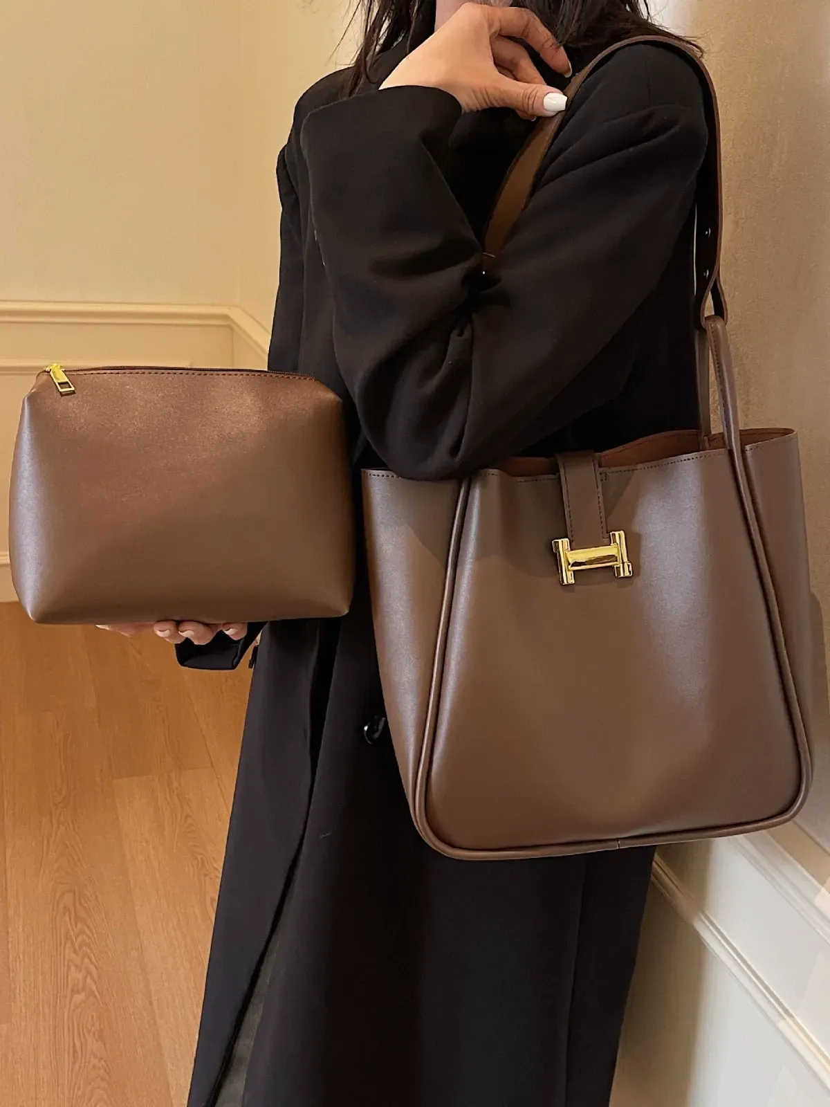 Popular women's bags 2025 new simple bucket bag