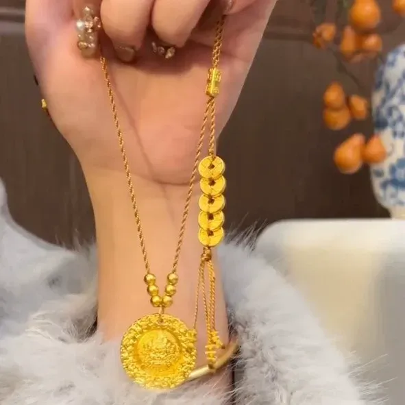 Gold-plated, color-preserving, wealth god pendant necklace for men and women.