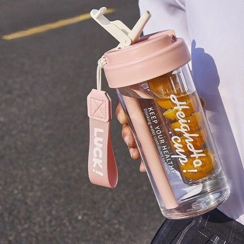 Portable Outdoor Plastic Tea Cup 500ml-700ml Large Capacity Straw Tumbler Water Bottle with Rope