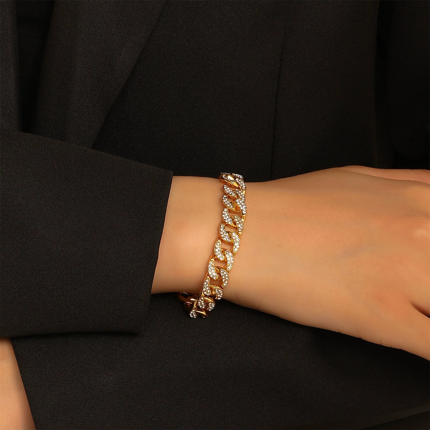 Luxury Hip Hop Style Miami Cuban Link Chain Bracelet Super Big Gold Plating Inspired by Style Main Material Zinc Alloy
