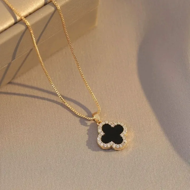 Double-sided lucky four-leaf clover necklace, colorfast, popular clavicle chain.