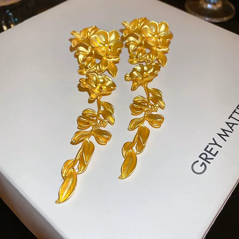 Flower and leaf earrings Heavy metal style earrings
