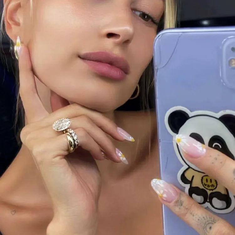 Starry Sky Cut French minimalist style large carat oval diamond ring for women (with pigeon egg-shaped diamond)