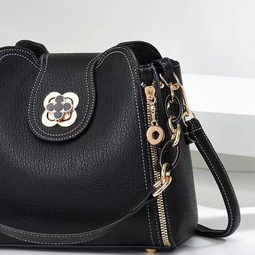 Practical Fashionable Spring Work Commuter Shoulder Crossbody Bag Portable with Zipper Closure Small Sundries Storage Waterproof