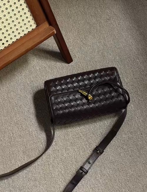 2025 New Custom Design Women Mini Woven Bags Flip One PU Leather Upscale Organ Ladies Shoulder Crossbody Bag