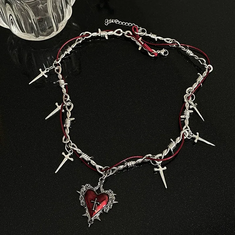 Personalized red heart stitching thorn cross necklace hip-hop hot girl clavicle necklace