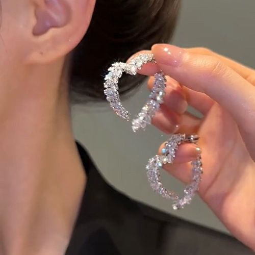 Fashion Zircon Heart Earrings Temperament Luxury High Grade Earrings Fashion Personalized Versatile Design Earrings