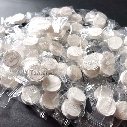 Travel-Sized Compressed Facial Towels - Single-Use Makeup Removal & Cleansing Wipes (150-Pack, Clear Pouch)