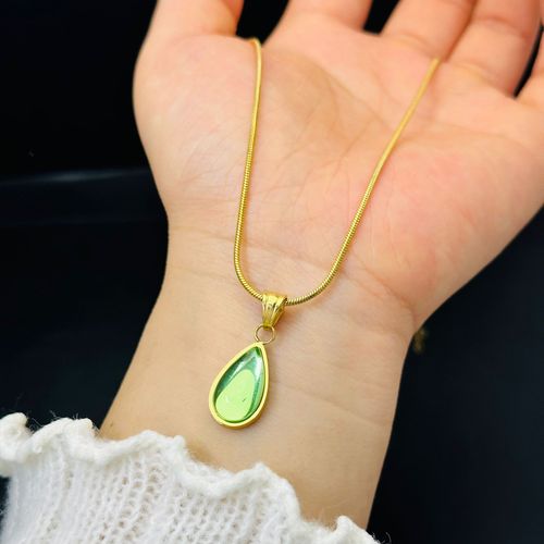 Niche French Style Collarbone Chain Pretty Titanium Steel Water Drop Glass Hypoallergenic Necklace for Women Fashion Jewelry