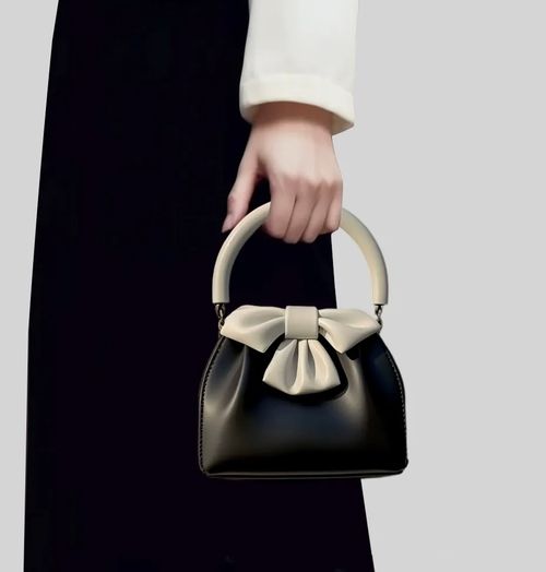 Spring and summer fashionable pleated handbags, bow bucket bags