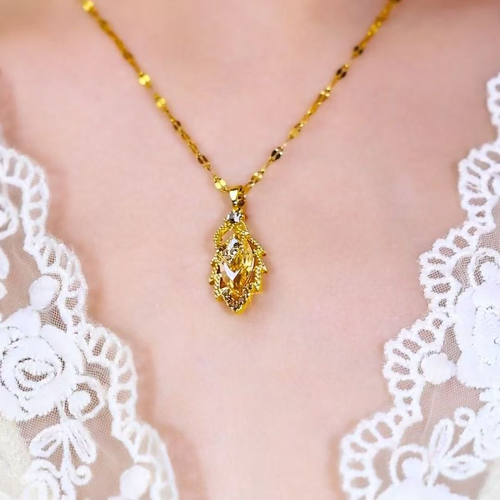 Titanium steel delicate zircon leaf pendant necklace for women.