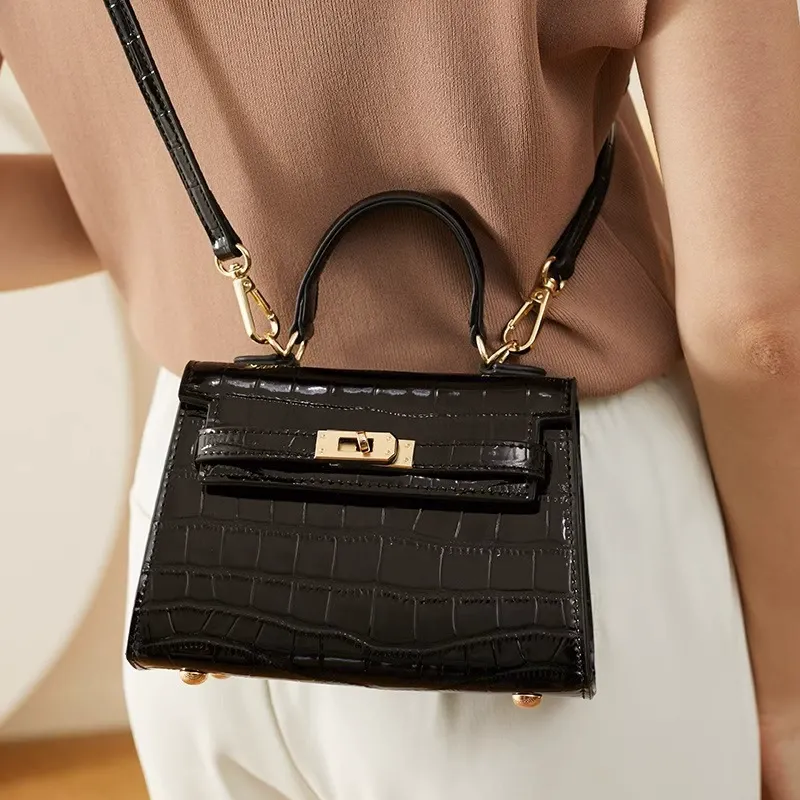 2025 new women's bag shoulder crossbody bag light luxury handbag Kelly bag versatile fashion small bag