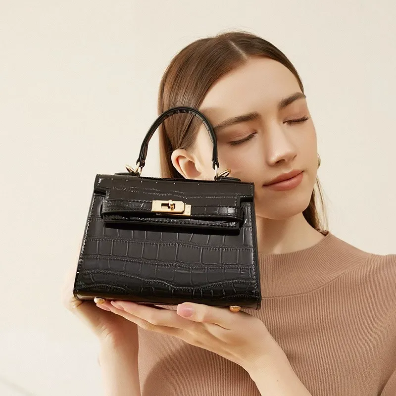 2025 new women's bag shoulder crossbody bag light luxury handbag Kelly bag versatile fashion small bag