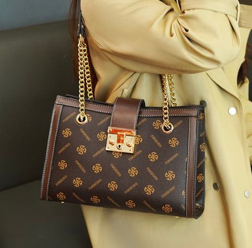 2025 Luxury Designer Handbags for Women Trendy Leather Shoulder Bags Tote Purses Custom Ladies Fashion Bags with Chain （ Delivery in 3 days ）