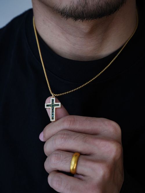 Sanctuary Green Light·Knight's Cross Pendant