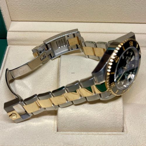 WISH  Submariner men's quartz calendar watch