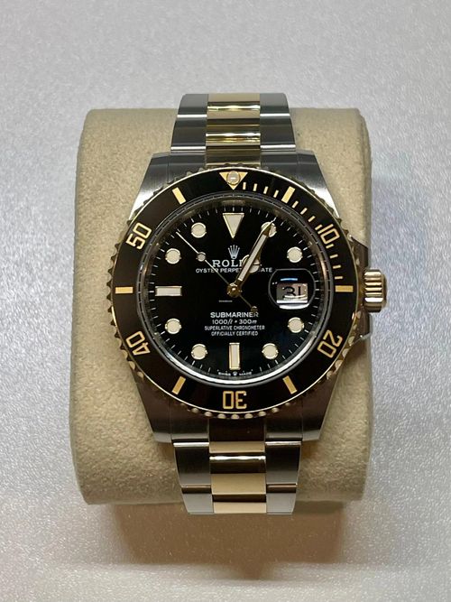 WISH  Submariner men's quartz calendar watch