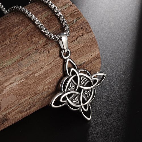 Celtic Knot Necklace Lucky Protection Amulet Unisex Everyday Wear Gift