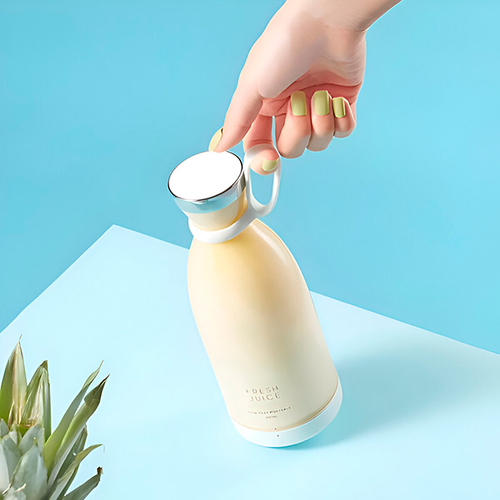 Portable juice blender: 1+1 free juice