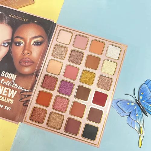 Book-style 78-color matte and glitter eyeshadow cosmetics, fluorescent pen blush, lip color, concealer, multi-functional makeup palette