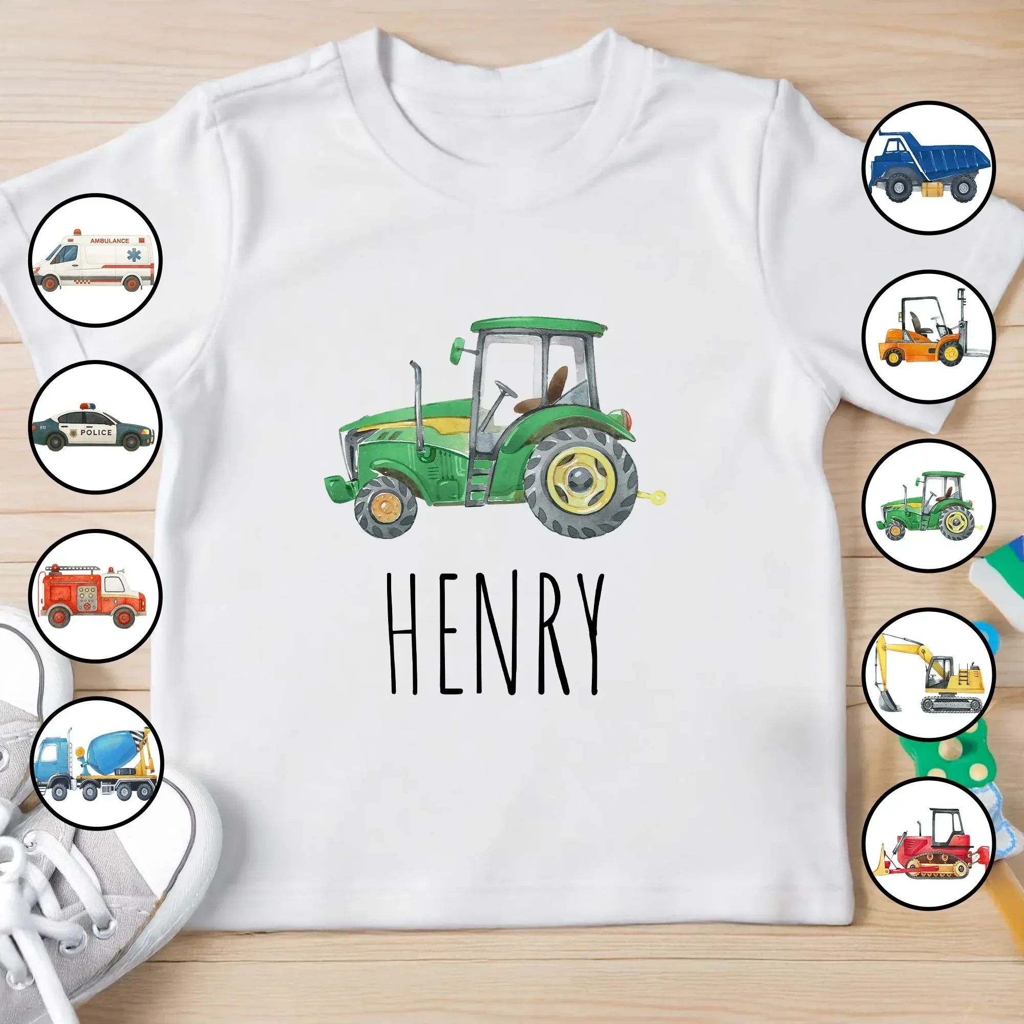 Buntes Traktor-Design für junge Fahrzeug liebhaber, personal isiertes individuelles Jugend-T-Shirt, Geschenk für junge Jungen und Fahrzeug liebhaber