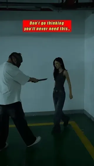 Knuckle Stun Ring  Battery Electric Guard Stun Ring with Switch Compact Stun Self Defense for Women and Men