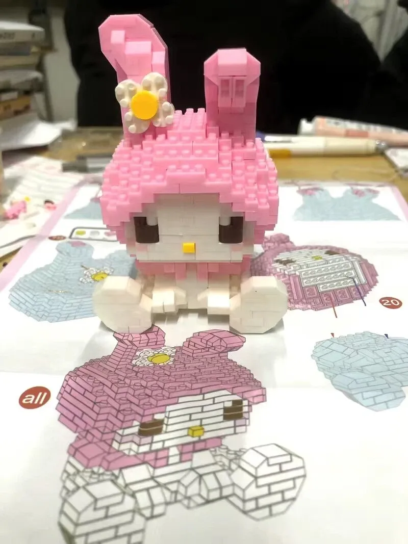 Compatible with LEGO children's cartoon figures, educational bricks, decorations and toys.