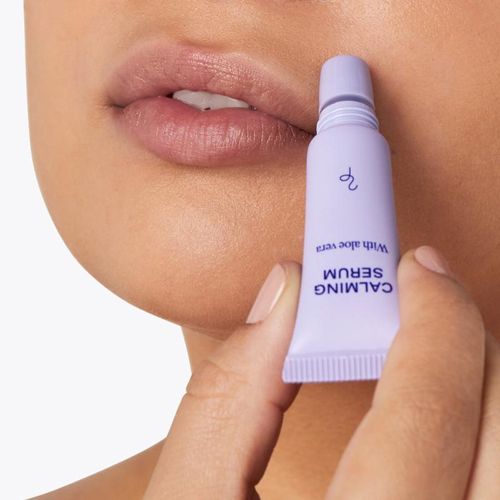 Quickly and gently removes facial hair—even on sensitive skin. Includes a precision tip for easy, touch-free application, post-removal Calming Serum to soothe skin, and step-by-step instructions.