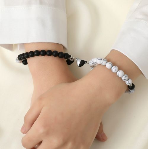 2pcs Magnetic Bracelets for Couples Natural Stone matching bracelets Long Distance Relationship Gifts His and Her Valentine's Day Gifts Boyfriends and Girlfriends Anniversary Jewelry Gifts Presents