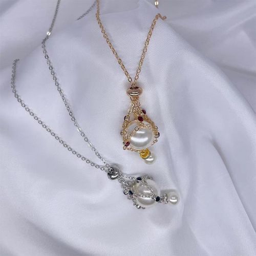 Vintage pearl mesh pocket necklace