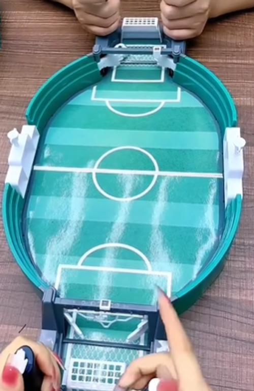Double player tabletop soccer toy