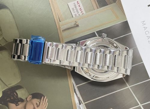 Relógio masculino de polígono Prata