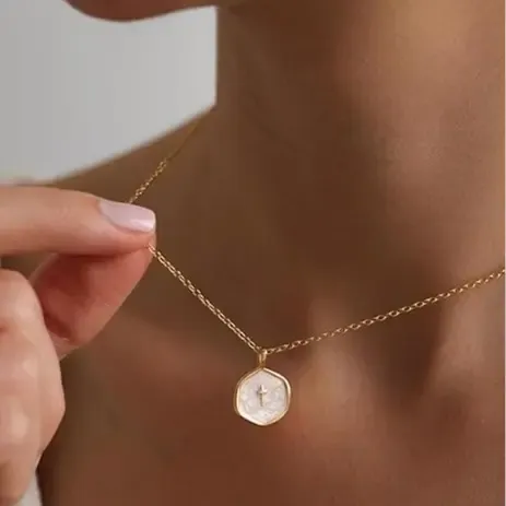 Tewiky Elegant Cross Necklace for Women – Dainty Zircon Pendant, Simple & Hypoallergenic Party Jewelry, Perfect Gift