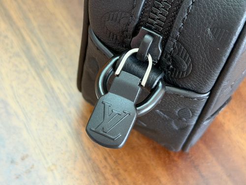 LV4 Top original version  Cash on delivery