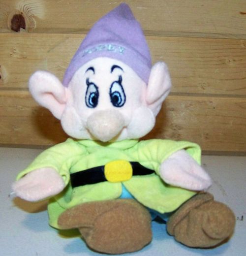 Choice Walt Disney Snow White and Seven Dwarfs Dwarf 8 Plush Stuffed Animal