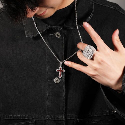HolyIce Iced Out Cross Pendant Necklace ✝️💎