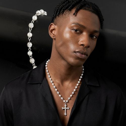 Royal Blessing Shimmering Pearl Cross Necklace