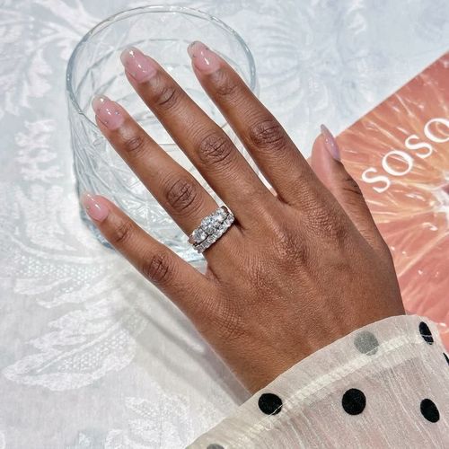 1CT Moissanite & CZ Three Stone Engagement Ring for Women - Gold Luxury Wedding Band 💍✨