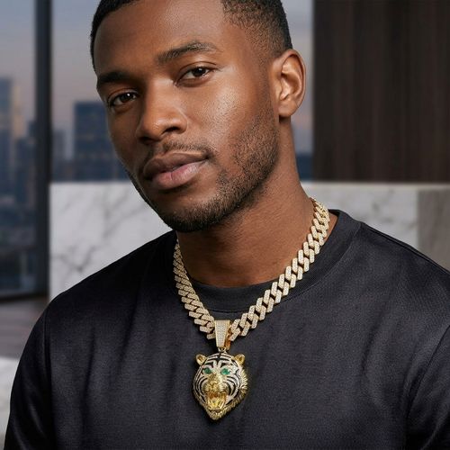 Iced Out Scorpion Pendant Necklace - 316L Stainless Steel  Never Fade - Waterproof  Hip Hop Jewelry