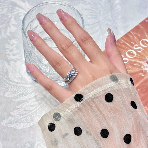 1CT Moissanite & CZ Three Stone Engagement Ring for Women - Gold Luxury Wedding Band 💍✨