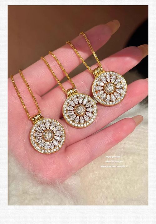 Sparkle! Traditional Compass Necklace - New Chinese Style Retro Lemon Slice Pendant Hollow & Elegant