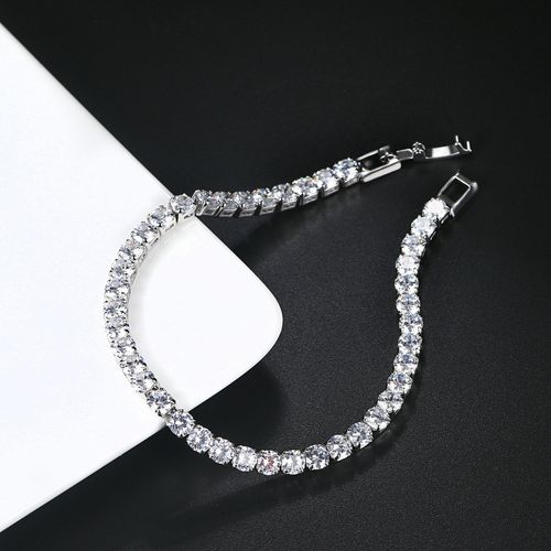 Dainty Moissanite Bracelet - Minimalist Luxury Design | Unique Elegant Jewelry for New Year Gift