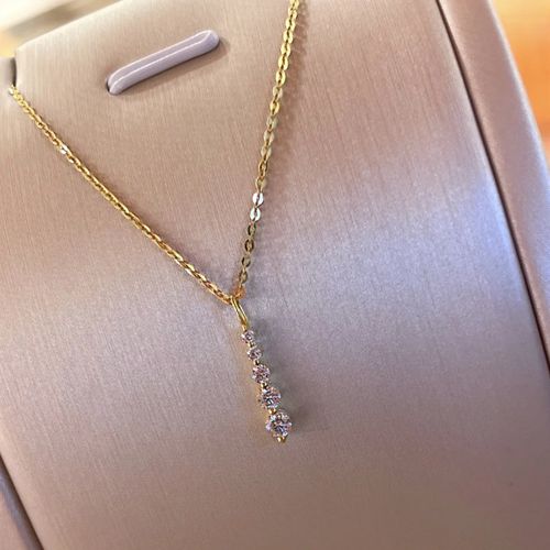 Geometric Line Zircon Clavicle Necklace | Dainty Minimalist Design for Elegant Ladies - Perfect Gift for BFFs & Festive Occasions