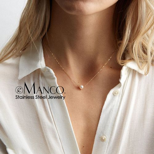 Minimalist Pearl Necklace