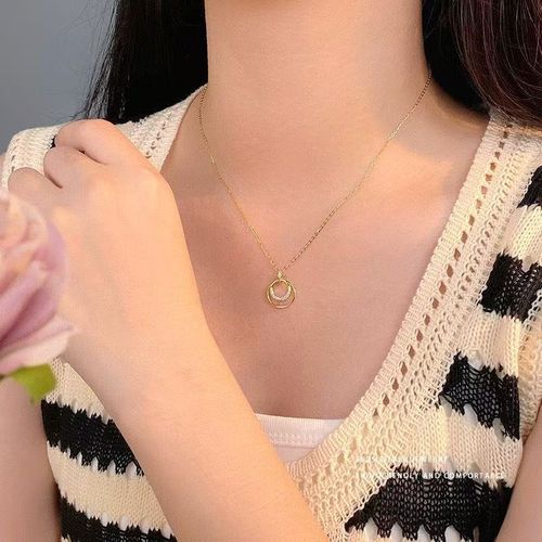 Minimalist 4-Point Star Round Pendant Necklace | Dainty Clavicle Chain for Women