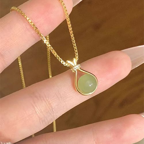 Minimalist Lucky Pouch Necklace | Dainty Natural-Like Hetian Jade-Inspired Pendant Choker for Women