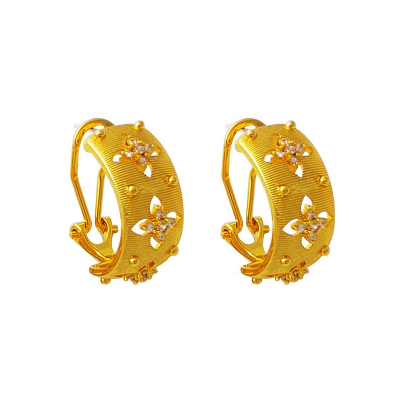 Copper-plated with real gold S925 silver needle hollowed-out flower ear pin