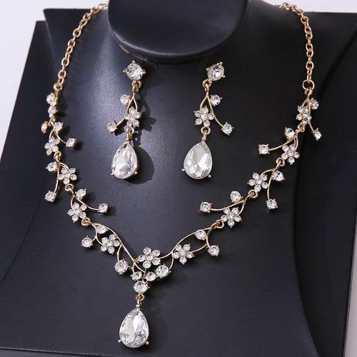 Luxury Crystal Rhinestone Necklace Earring Pendant Set for Women New Vintage Fashion Style for Weddings and Parties